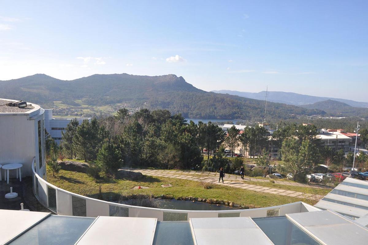 Residencia Universitaria Resa O Castro Vigo Exteriör bild