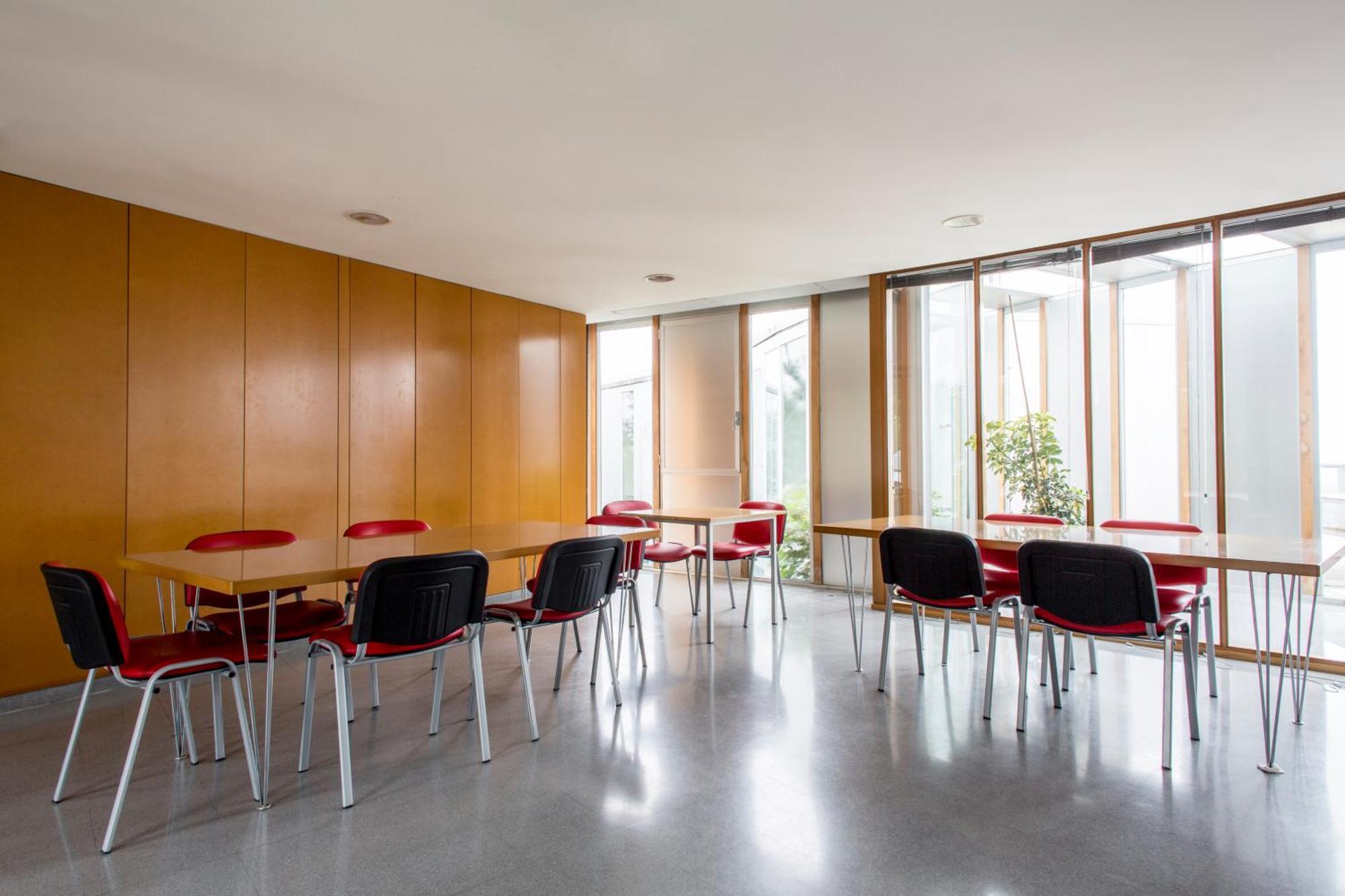 Residencia Universitaria Resa O Castro Vigo Exteriör bild
